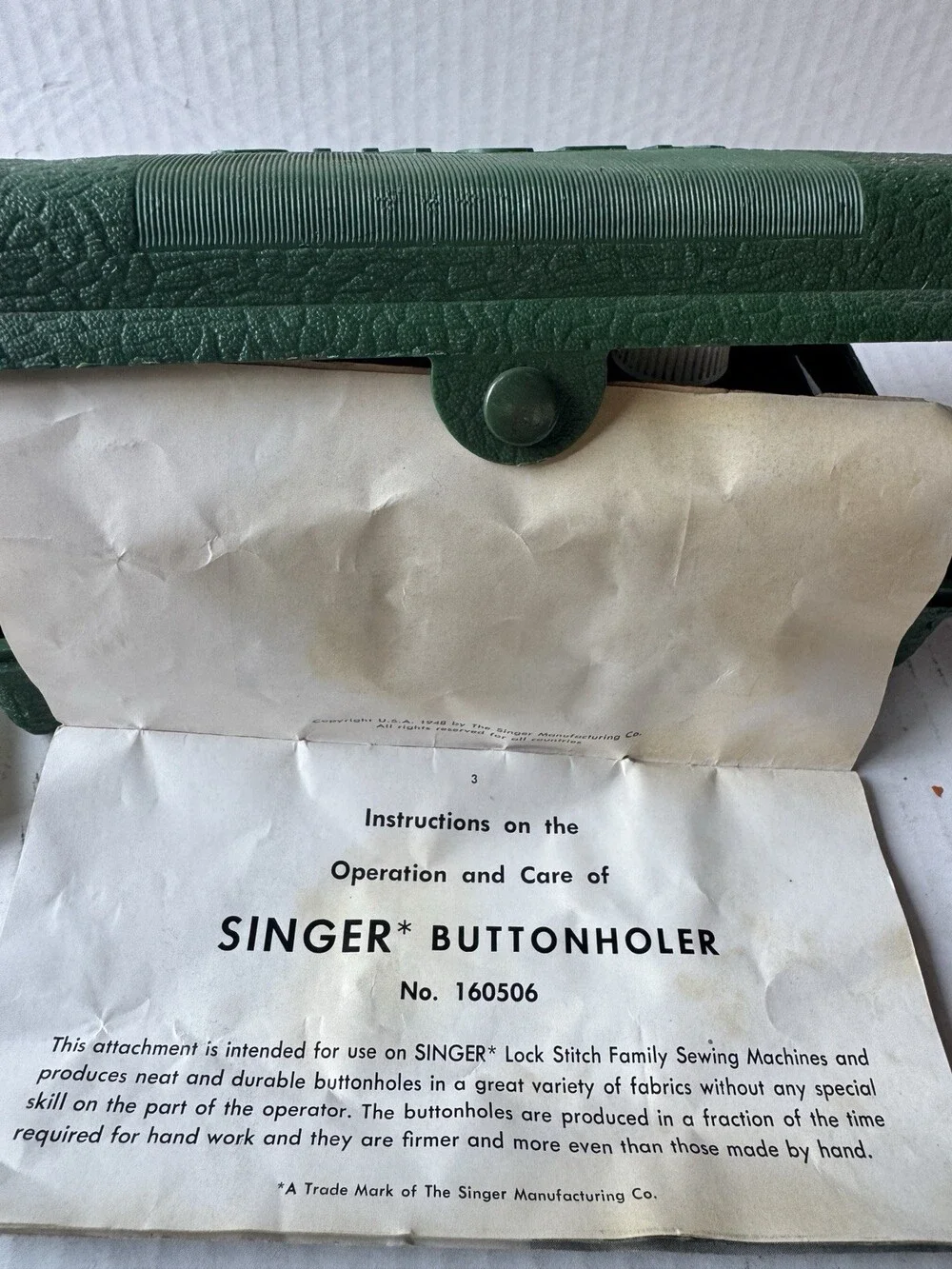 Vintage Singer Buttonholer 160506 Green Case Manual Templates Sewing Attachment